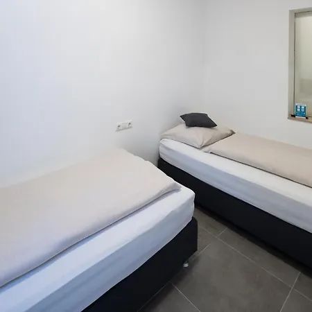 Motel24seven Μοτέλ 2*