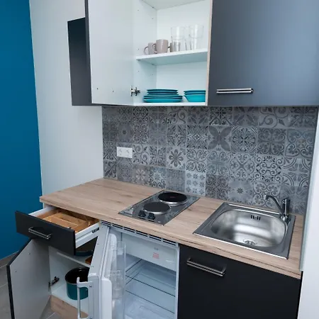 Μοτέλ Motel24seven 2*